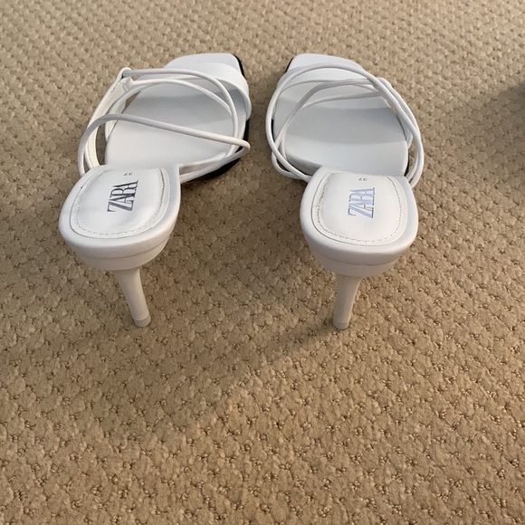 Zara White Heels - Picture 3 of 6
